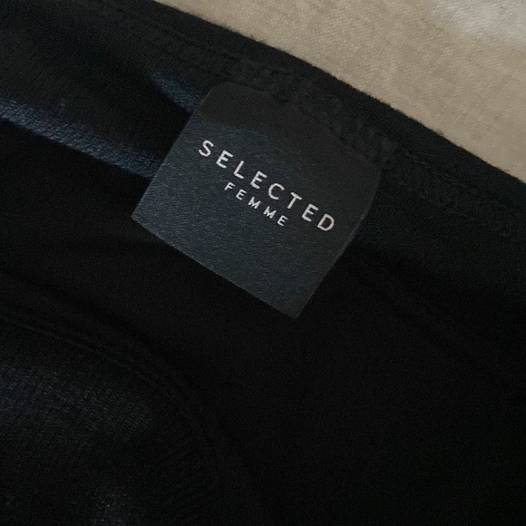 Black Midi Skirt - Picture 3 of 3